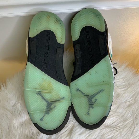 Air Jordan 5 Retro ‘Island Green’ - Picture 7 of 8